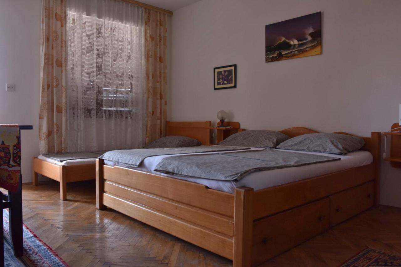 Vila Mila Petrovac na moru Exterior foto